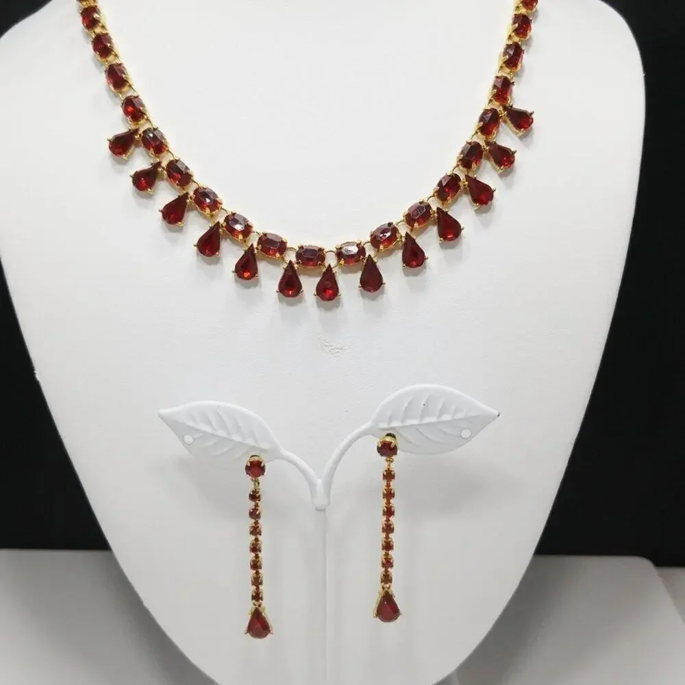 Avon 2004 Women’s Red Rhinestone Choker Adjustable Necklace Post Earrings Set